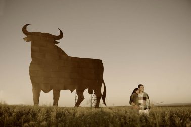 Pre-boda con el toro de Osborne