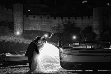 Novios con barcas y barcos