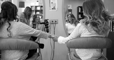Preparativos de boda. Novia en la peluquería